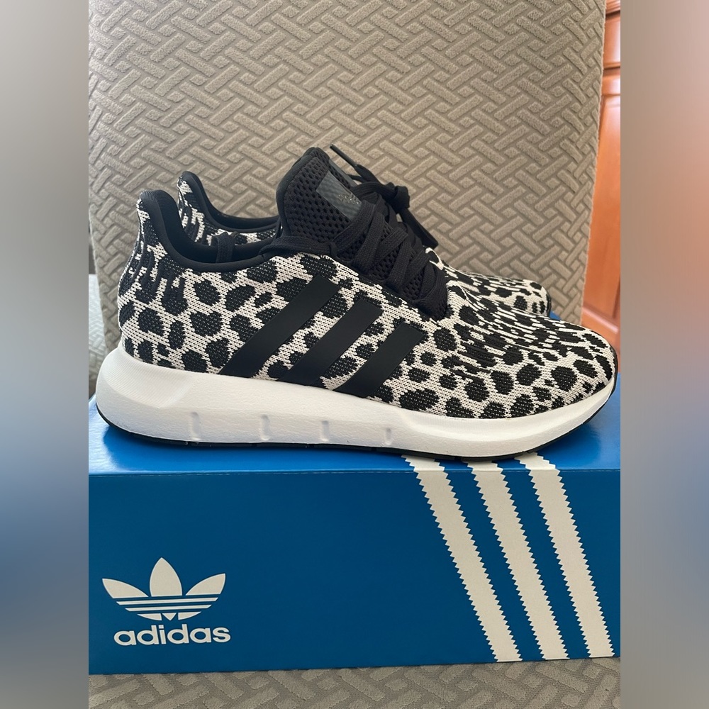Adidas - Women’s Swift Run Shoes